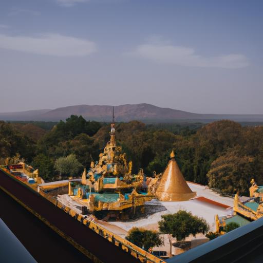 Bức ảnh toàn cảnh của Watch Pagoda giữa thiên nhiên đầy ngoạn mục